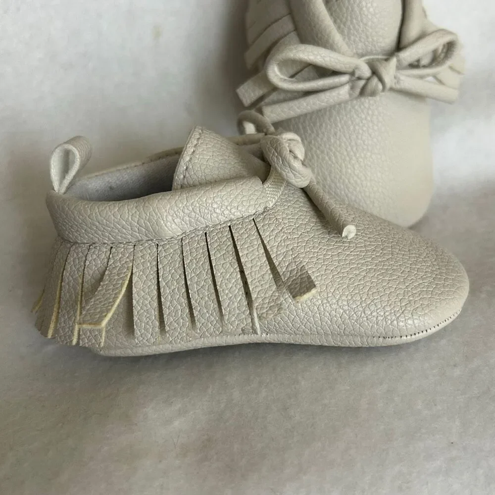 Infant Boots 12 and Moccasins 2(3-6M)